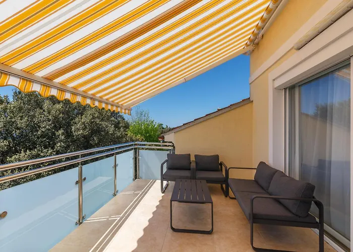 Apartment Simi - The Wave *