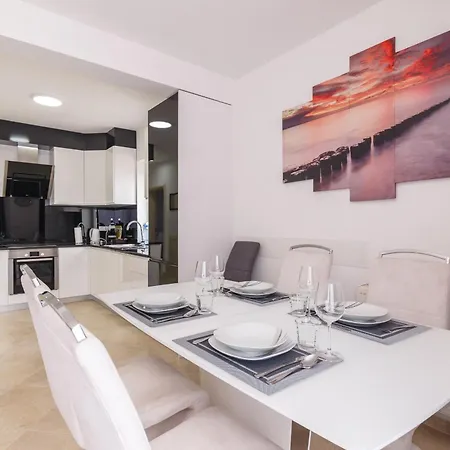 아파트 Simi - The Wave *