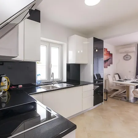 Διαμέρισμα Simi - The Wave