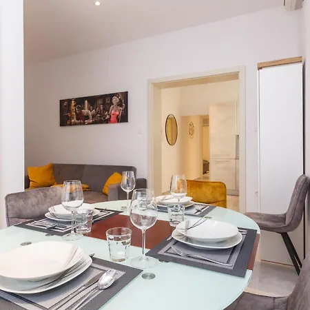 Simi - The Wave Crikvenica